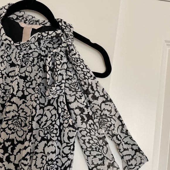 BANANA REPUBLIC black and white floral dress - Picture 5 of 11